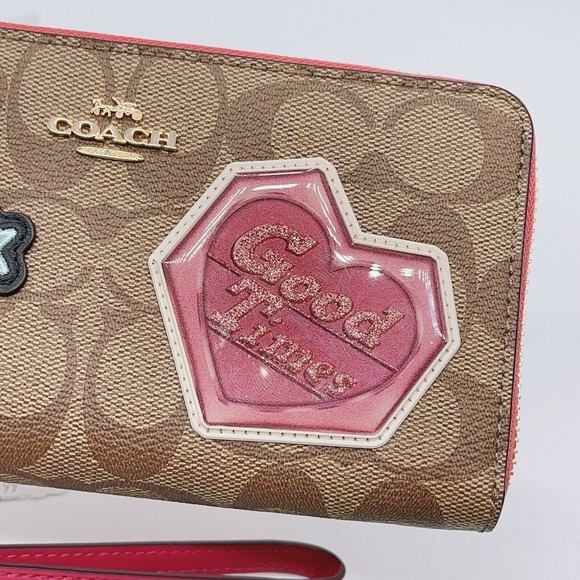 Coach C6995 Long Zip Around Wallet In Signature Canvas With Disco Patches NWT - Picture 4 of 9
